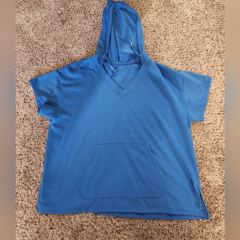 LIVI Short Sleeve Hoodie